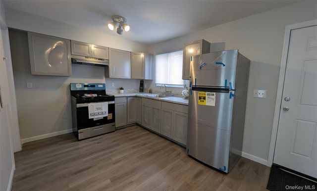 9 Park Avenue, Newburgh, NY 12550