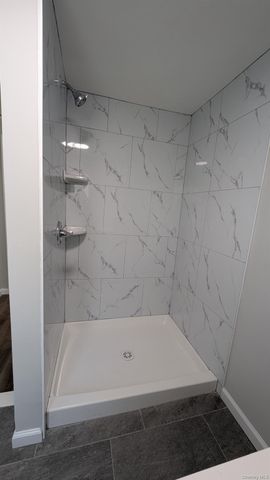 9 Park Avenue, Newburgh, NY 12550