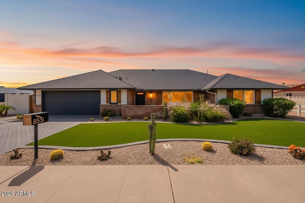 8531 E MONTEREY Way, Scottsdale, AZ 85251 — exterior