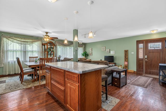 7625 173rd Street, Tinley Park, IL 60477