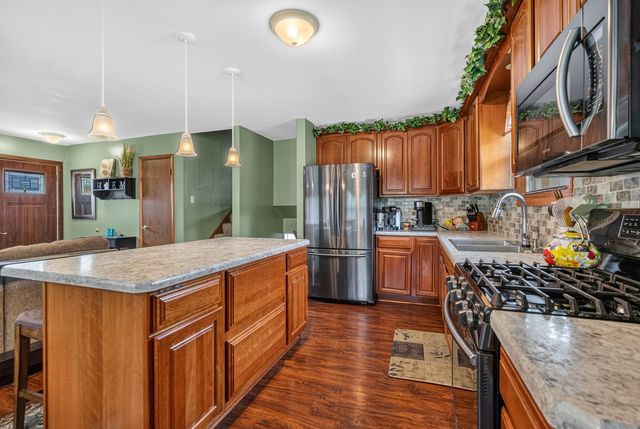 7625 173rd Street, Tinley Park, IL 60477