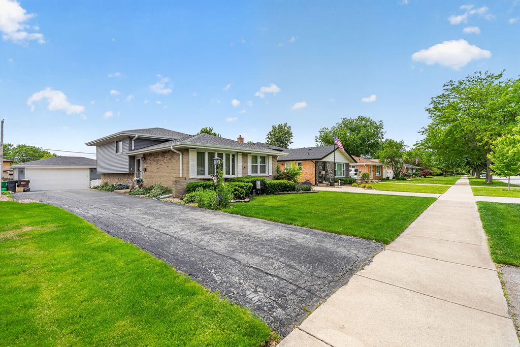 7625 173rd Street, Tinley Park, IL 60477