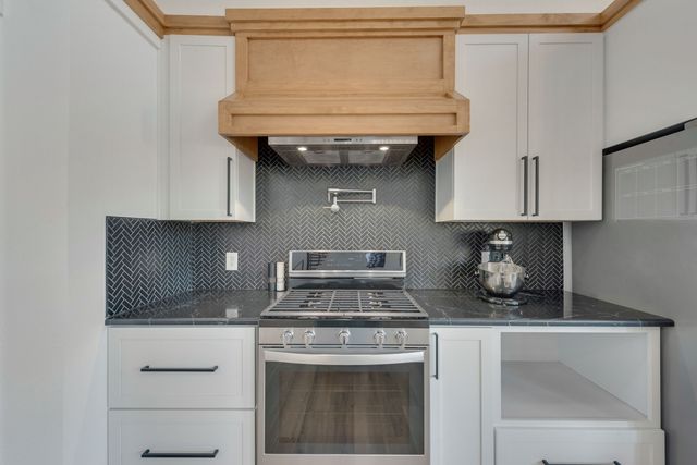 1330 Jrc Road, Gainesville, TX 76240