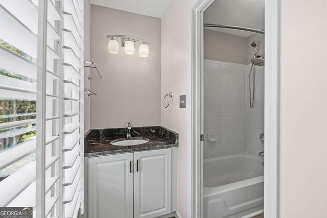 5343 Lake View Club, Dunwoody, GA 30338