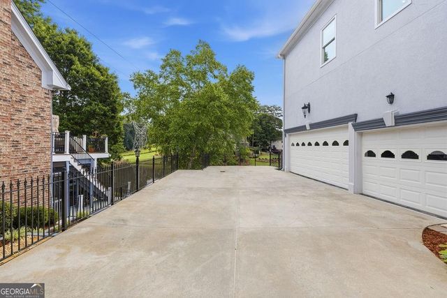 5343 Lake View Club, Dunwoody, GA 30338