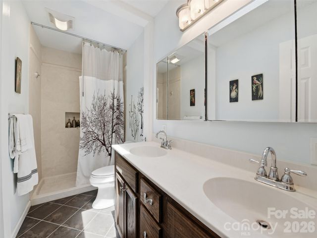 5 Sunny Ridge Drive, Asheville, NC 28804