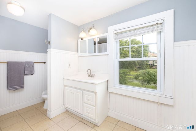 5 Seneca Trail, East Haven, CT 06512