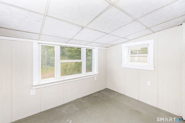 5 Seneca Trail, East Haven, CT 06512