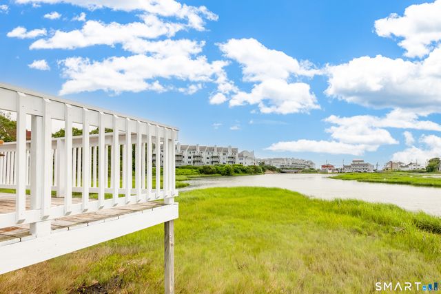 5 Seneca Trail, East Haven, CT 06512
