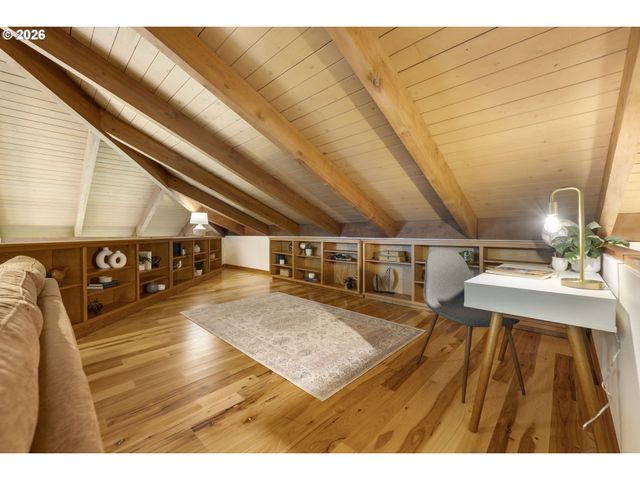 21281 S SWEETBRIAR Rd, West Linn, OR 97068