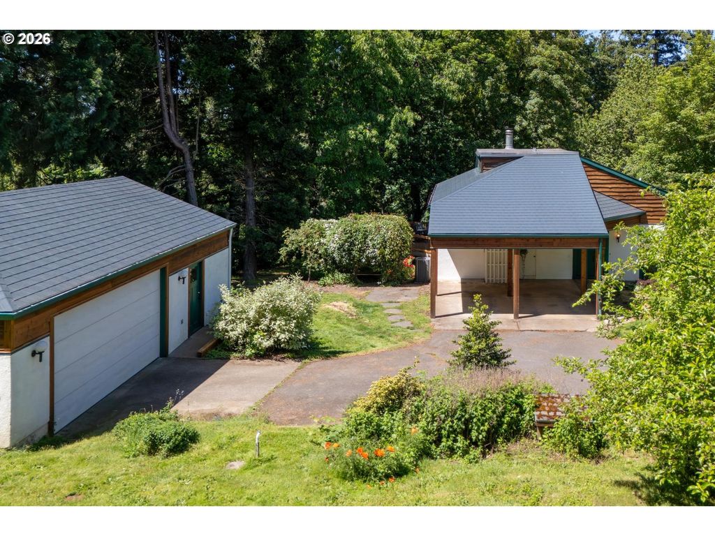 21281 S SWEETBRIAR Rd, West Linn, OR 97068