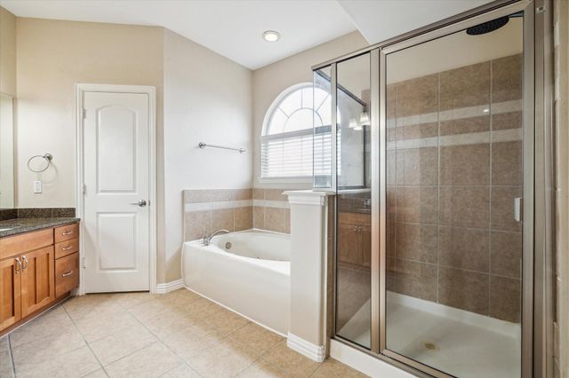 5629 Dolores Place Lane B, Houston, TX 77057