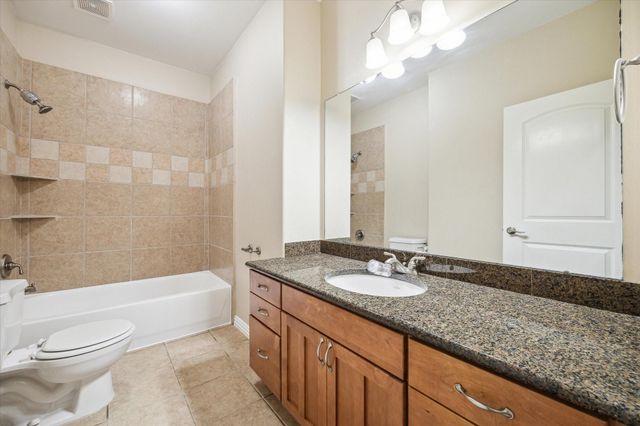 5629 Dolores Place Lane B, Houston, TX 77057