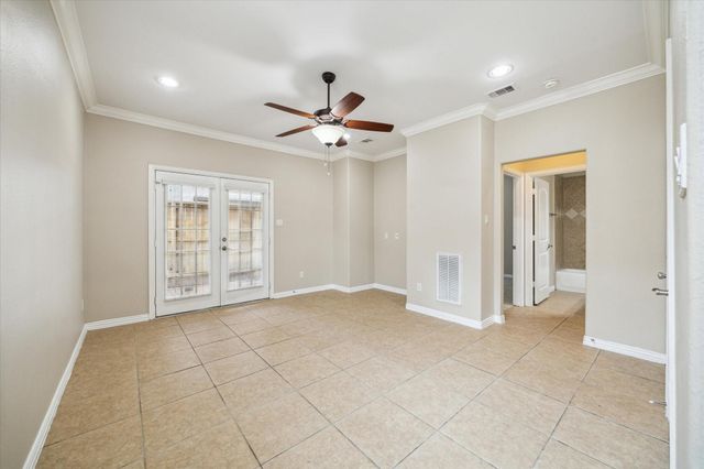 5629 Dolores Place Lane B, Houston, TX 77057