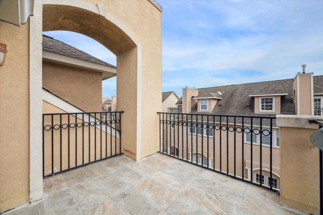 5629 Dolores Place Lane B, Houston, TX 77057