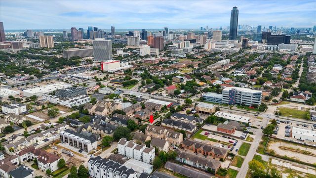 5629 Dolores Place Lane B, Houston, TX 77057