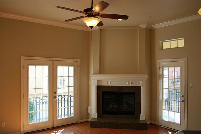 5629 Dolores Place Lane B, Houston, TX 77057