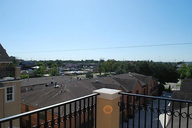 5629 Dolores Place Lane B, Houston, TX 77057