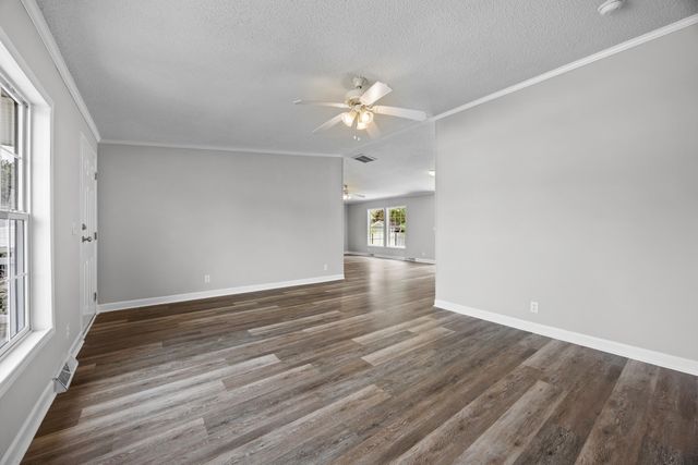 405 Overcrest St., Myrtle Beach, SC 29579