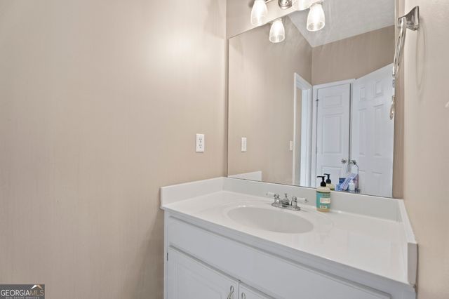 178 Ashley Drive, Mcdonough, GA 30252