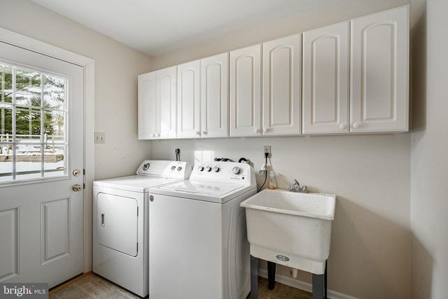 827 PLUMTRY DR, West Chester, PA 19382