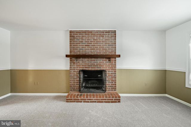 827 PLUMTRY DR, West Chester, PA 19382