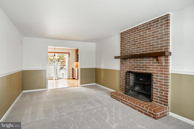 827 PLUMTRY DR, West Chester, PA 19382