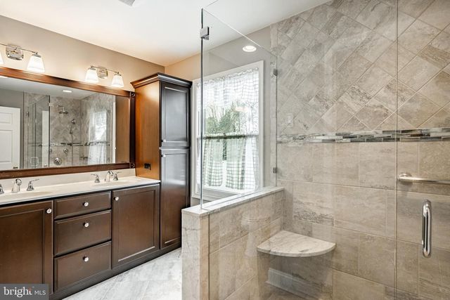 827 PLUMTRY DR, West Chester, PA 19382