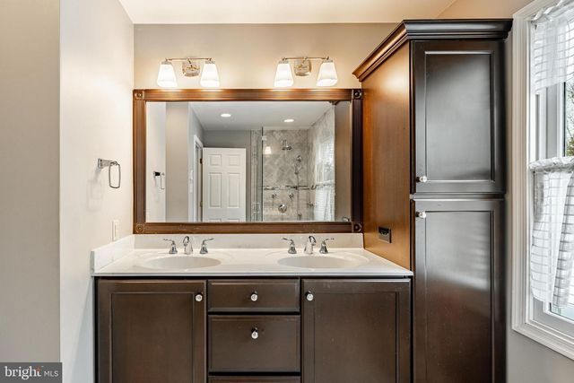 827 PLUMTRY DR, West Chester, PA 19382