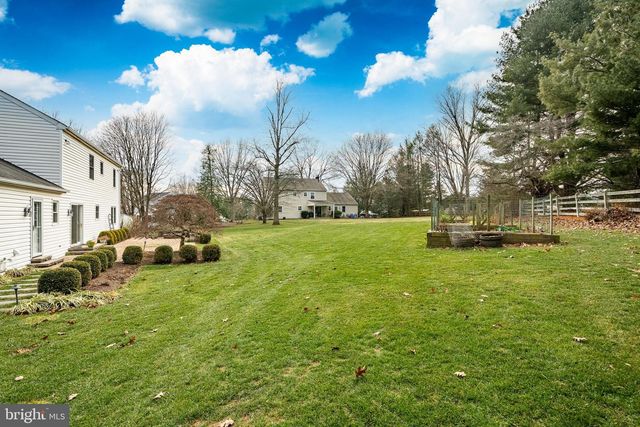 827 PLUMTRY DR, West Chester, PA 19382