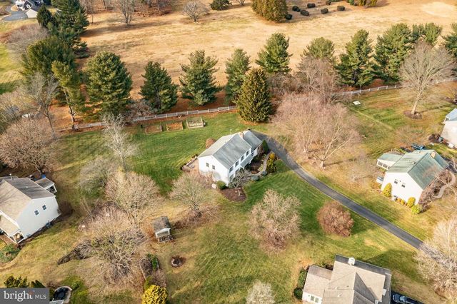 827 PLUMTRY DR, West Chester, PA 19382