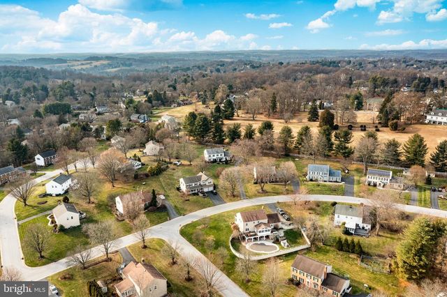 827 PLUMTRY DR, West Chester, PA 19382