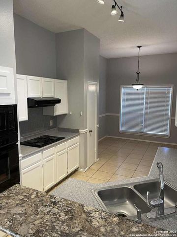4315 Lakebend West, San Antonio, TX 78244