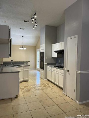 4315 Lakebend West, San Antonio, TX 78244