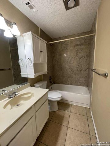 4315 Lakebend West, San Antonio, TX 78244