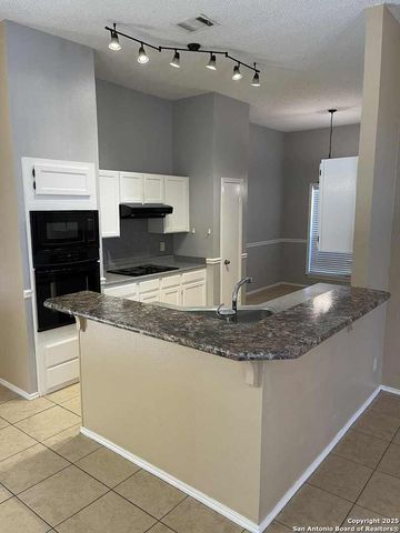 4315 Lakebend West, San Antonio, TX 78244