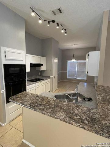 4315 Lakebend West, San Antonio, TX 78244