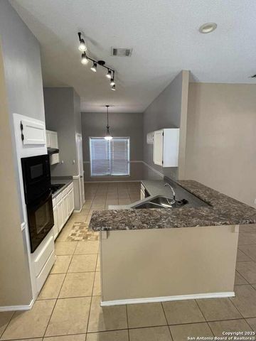 4315 Lakebend West, San Antonio, TX 78244