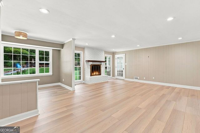 5013 Fox Forest Circle SW, Lilburn, GA 30047