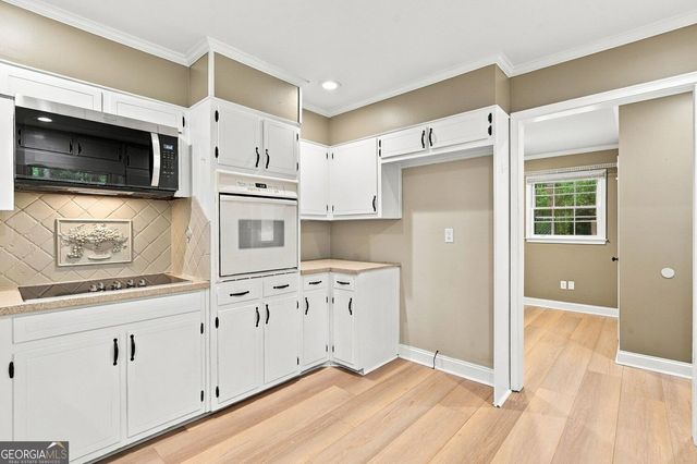 5013 Fox Forest Circle SW, Lilburn, GA 30047