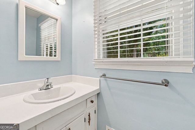 5013 Fox Forest Circle SW, Lilburn, GA 30047