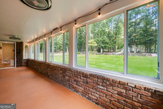 5013 Fox Forest Circle SW, Lilburn, GA 30047