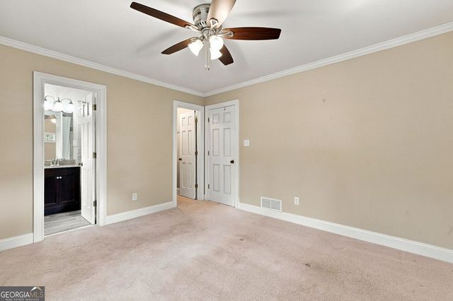 5013 Fox Forest Circle SW, Lilburn, GA 30047