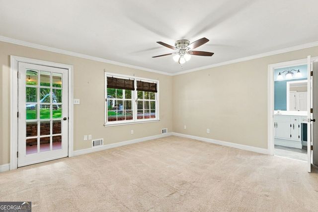 5013 Fox Forest Circle SW, Lilburn, GA 30047