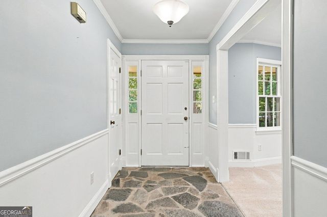 5013 Fox Forest Circle SW, Lilburn, GA 30047