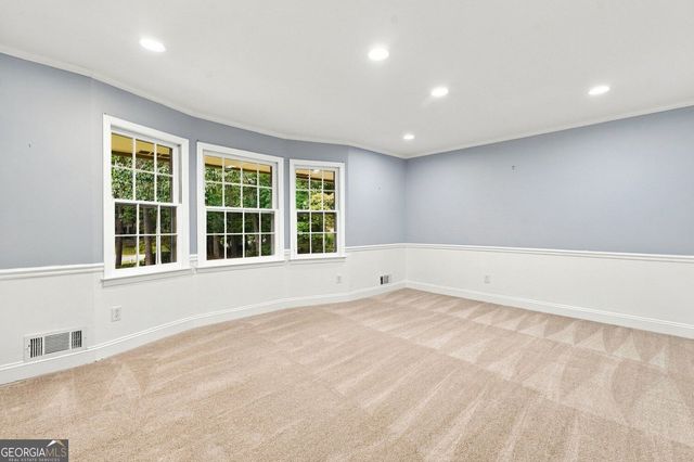 5013 Fox Forest Circle SW, Lilburn, GA 30047