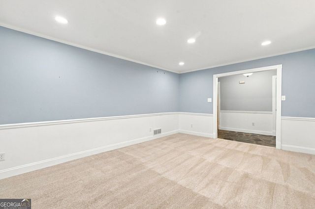 5013 Fox Forest Circle SW, Lilburn, GA 30047