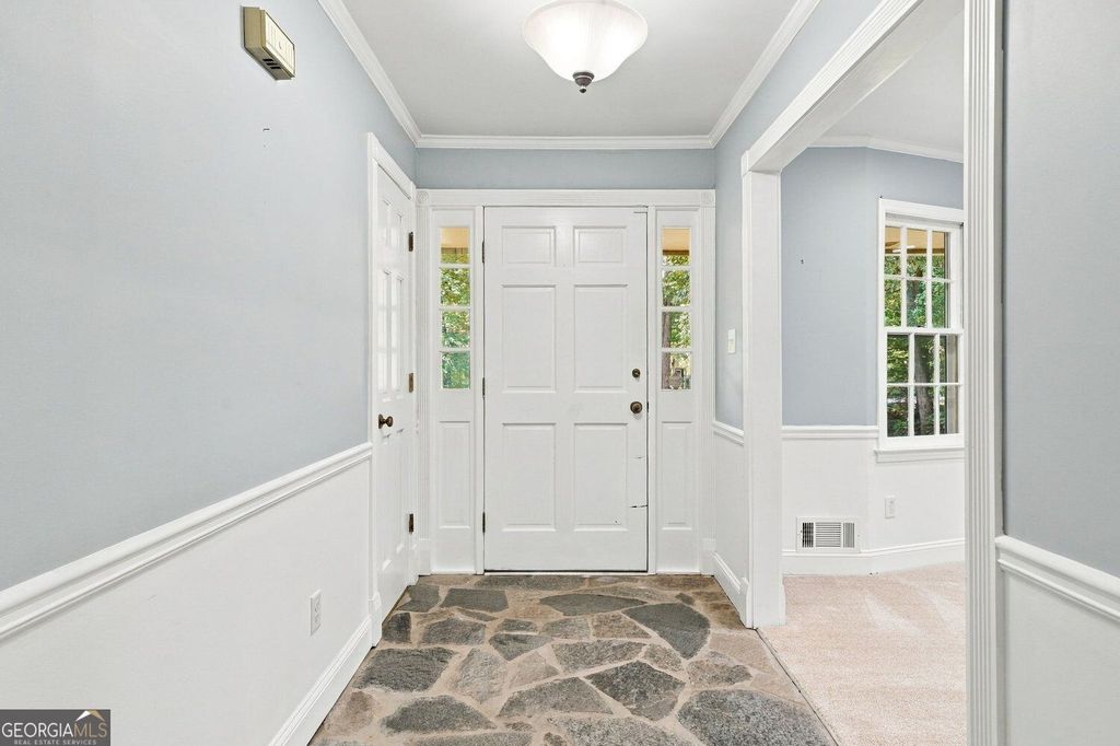 5013 Fox Forest Circle SW, Lilburn, GA 30047 — photo 4
