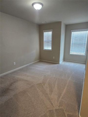 305 Holdings Drive, Lawrenceville, GA 30044