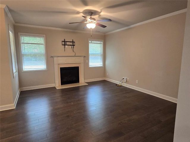 305 Holdings Drive, Lawrenceville, GA 30044